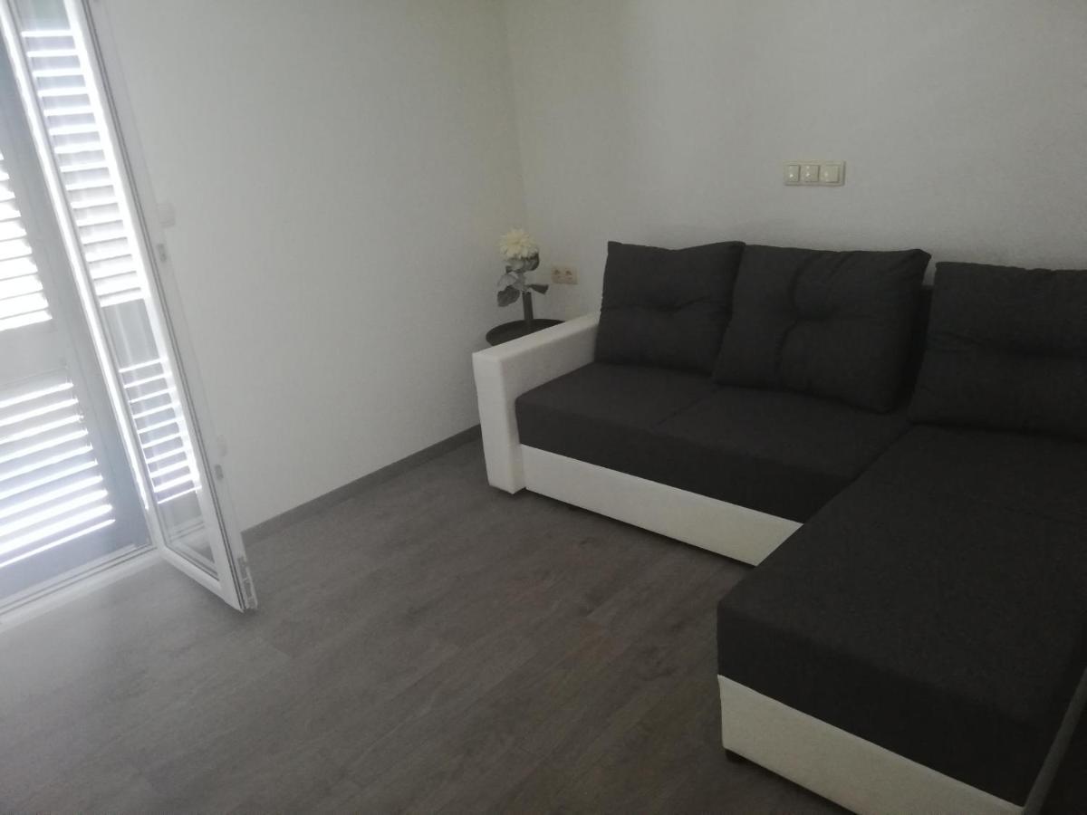 Apartments And Rooms With Parking Space Zavala, Hvar - 128 Jelsa  Dış mekan fotoğraf