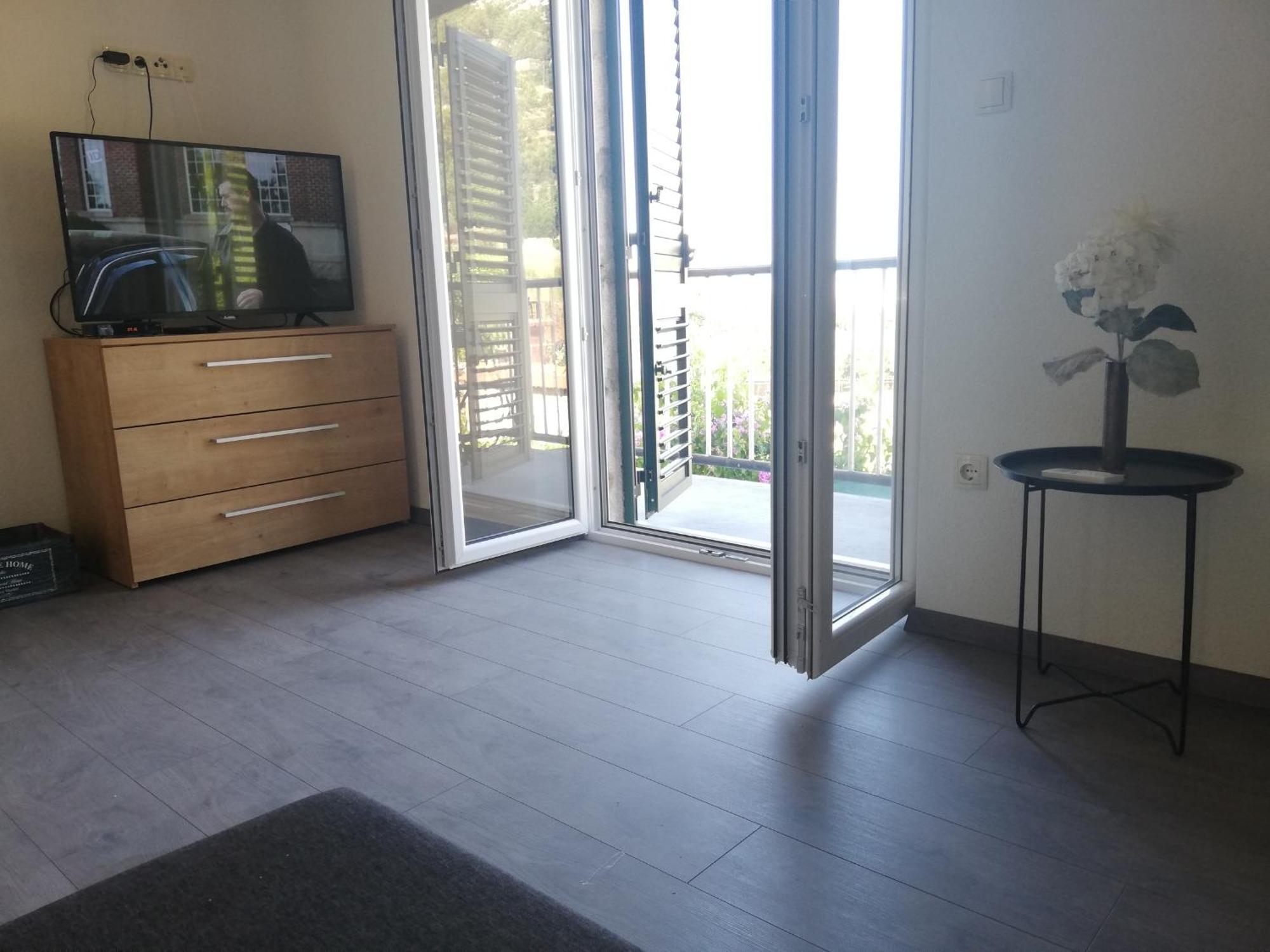 Apartments And Rooms With Parking Space Zavala, Hvar - 128 Jelsa  Oda fotoğraf